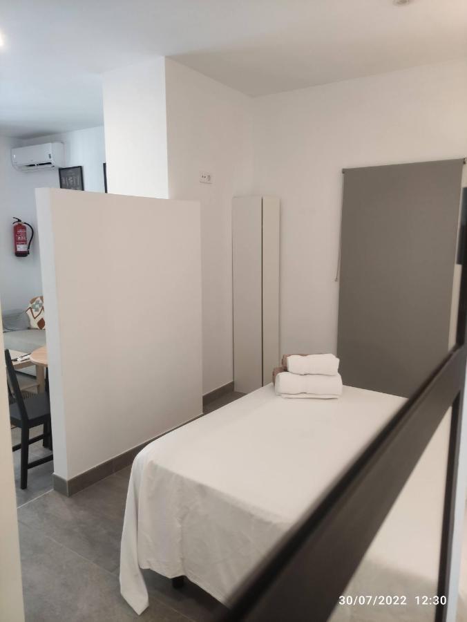 Ferienwohnung Complejo Pinta18 At1, At2 Y At3 Sevilla Exterior foto
